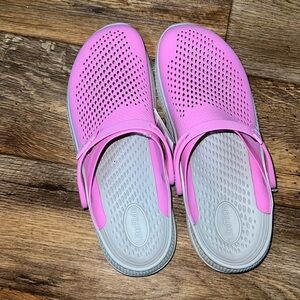 CROCS NWT men’s size 13